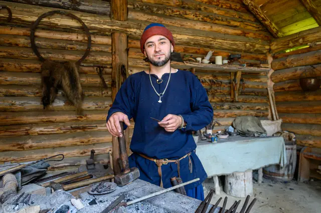 Горн и инструменты