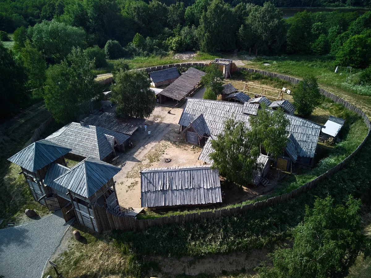 Вид на поселение викингов Кауп с высоты